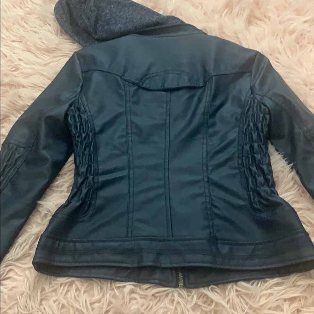Jacket - Picture 2 of 3